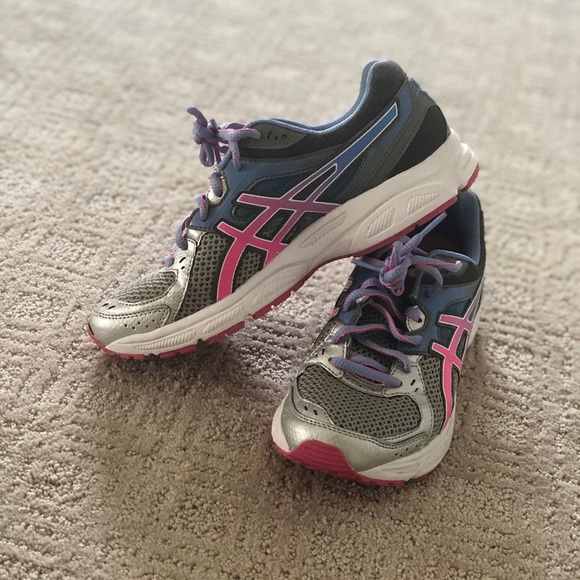 Asics athletic shoes! - Picture 4 of 7